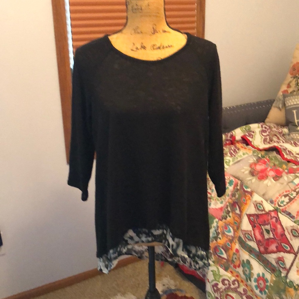 Black layered sweater, lightweight, blue, grey, and black lining, size M
